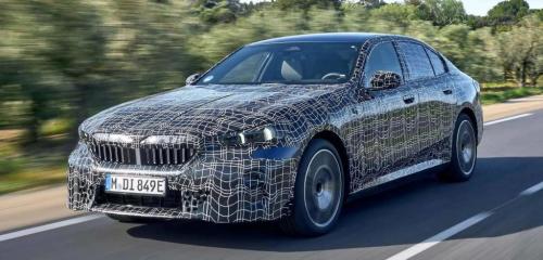 The look has completely changed! The new generation of BMW 5 Series is finally presented.
