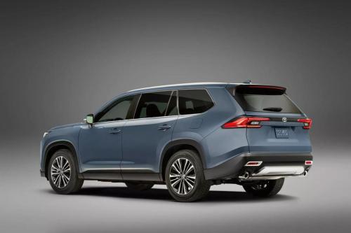 More "big" Highlander? The new Toyota SUV really surprises no one!
