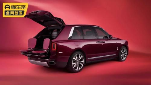 Is taste of rich people so unique? Rolls-Royce Cullinan adds new colors
