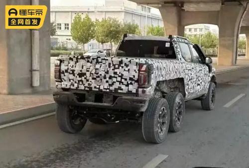 Four wheel drive + 3.0T power! Fresh spy photos of Great Wall 6X6 pickup appeared on streets
