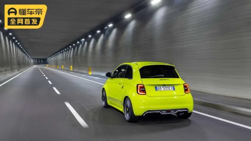 Wouldn't it be a "big offense" now to buy a fuel version of Abarth? Abarth 500e official image released
